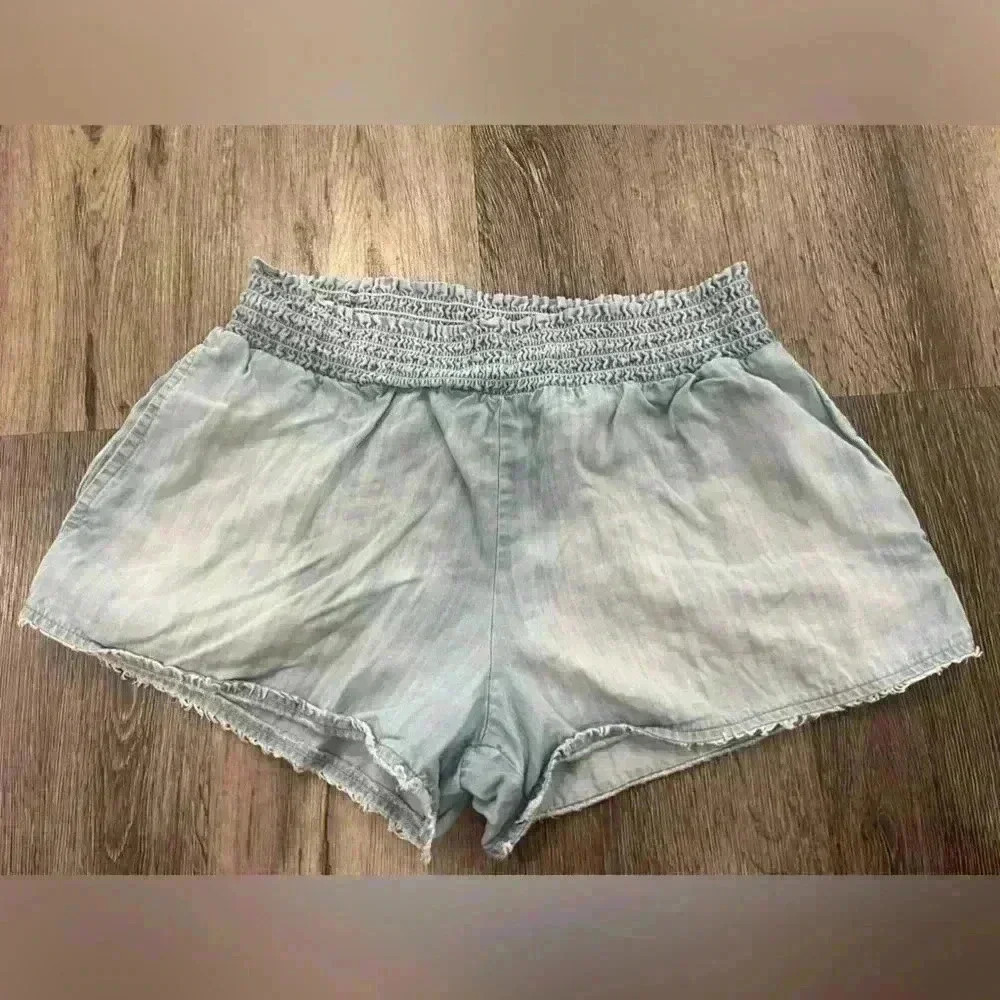 Bella Dahl Women's Blue Shorts